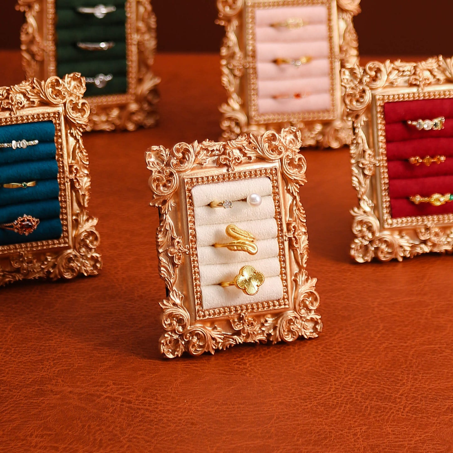Handmade Baroque Gold Frame Velvet Ring Holder – Portrait | SunnyPals Pick