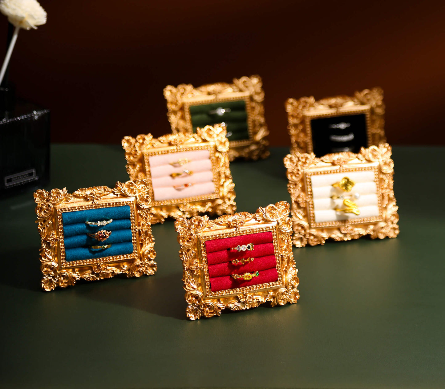 Handmade Baroque Gold Frame Velvet Ring Holder – Landscape | SunnyPals Pick